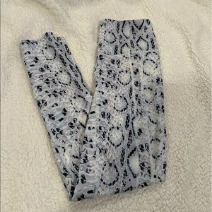 Til You Collapse Snake Print Leggings. Size xs.